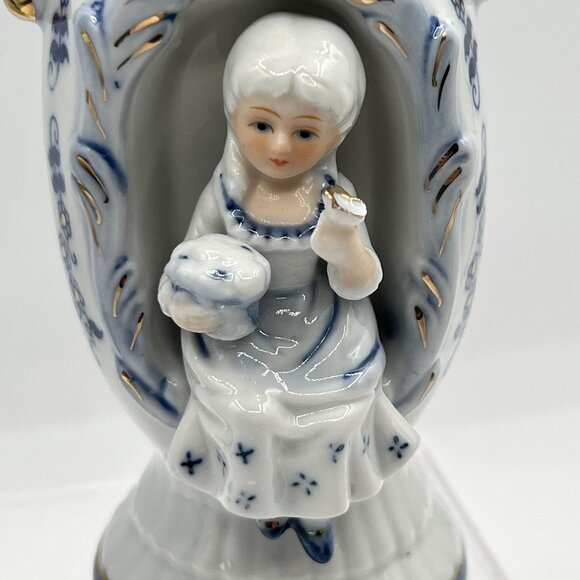 Vintage 1960s Norleans 2 Victorian Style Porcelain Figurine Vases Made In Japan - Picture 3 of 15